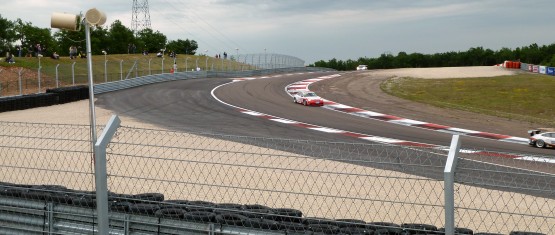 Motorsport: successfully tested FIA debris fence
