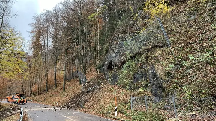 Strassenzäune - Sofortmassnahme Kochel am See, B11 2021