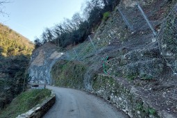 Estabilização de taludes - Strada della Forra, Tremosine 2022