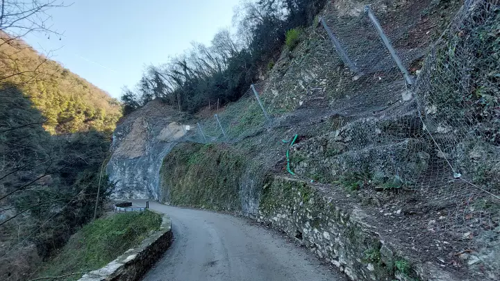 Stabilizacja skarp - Strada della Forra, Tremosine 2022