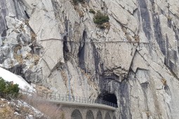 Ochrona przed obrywami skalnymi - Teufelswand, Matterhorn Gotthard Bahn 2021