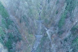 Protección contra flujos de detritos y deslizamientos superficiales - Lienzerbach 2019
