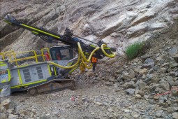 Protection contre les chutes de pierres - Industrial Road km 21 - Rockfall Protection 2023