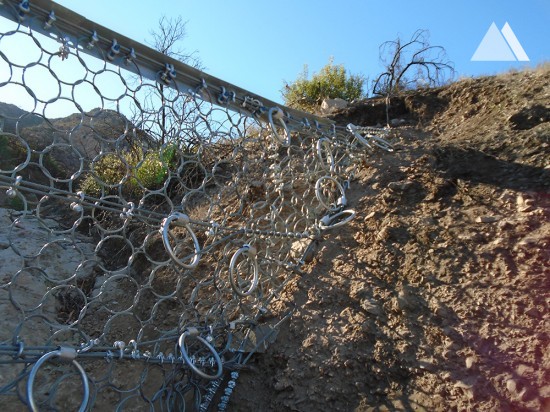Protezione contro frane e colate detritiche - Camarillo Springs emergency Debris Flow Barriers 2015