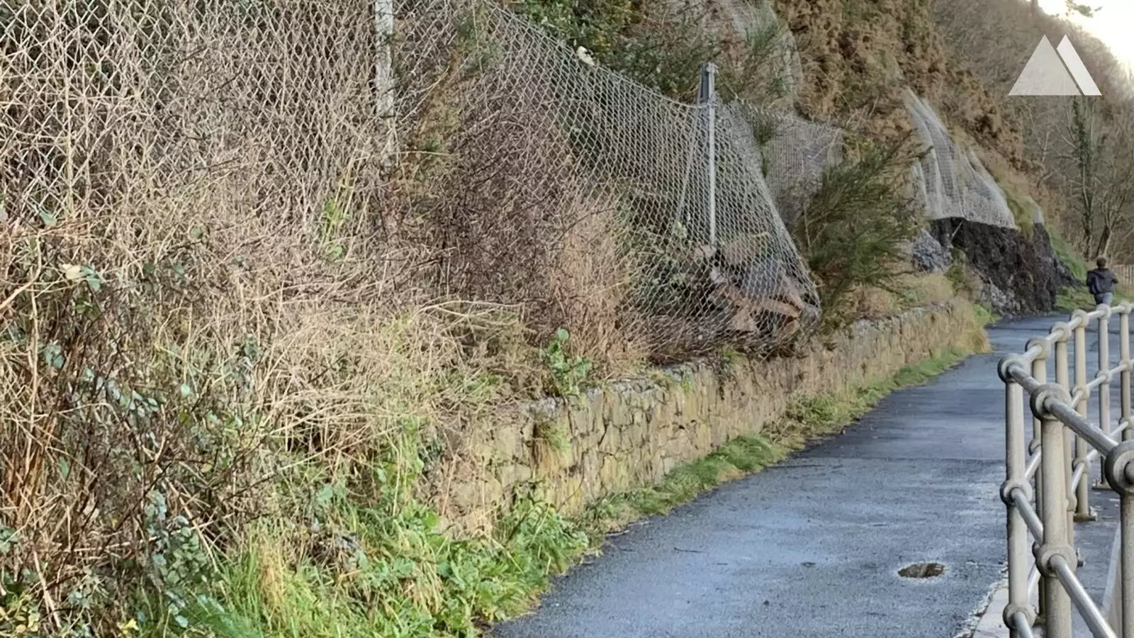 Protection contre les chutes de pierres - Wisemansbridge Pembrokeshire 2016