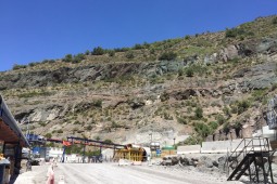 Exploitation minière / Tunnel - Alto Maipo Surface 2016