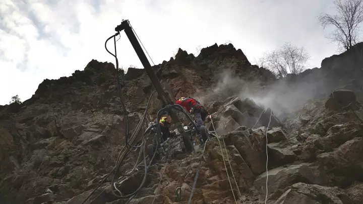 Protecţia împotriva torenţilor şi a alunecărilor superficiale - Borusan EnBW 2019
