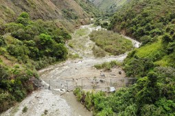 Ochrona przed spływami gruzowymi (rumowisko) i płytkimi  osuwiskami - Las Ceibas River 2018