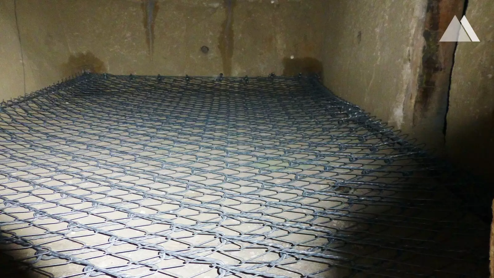冲击防护 - Catching net in a cement plant Deuna 2015
